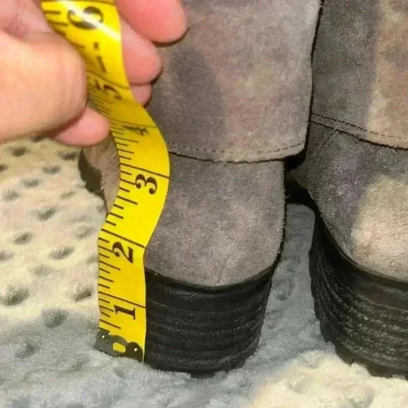 Lucky Brand Gray Suede Lace Up‎ Boots w/ Sweater Cuffs, Size 7 - Picture 6 of 7